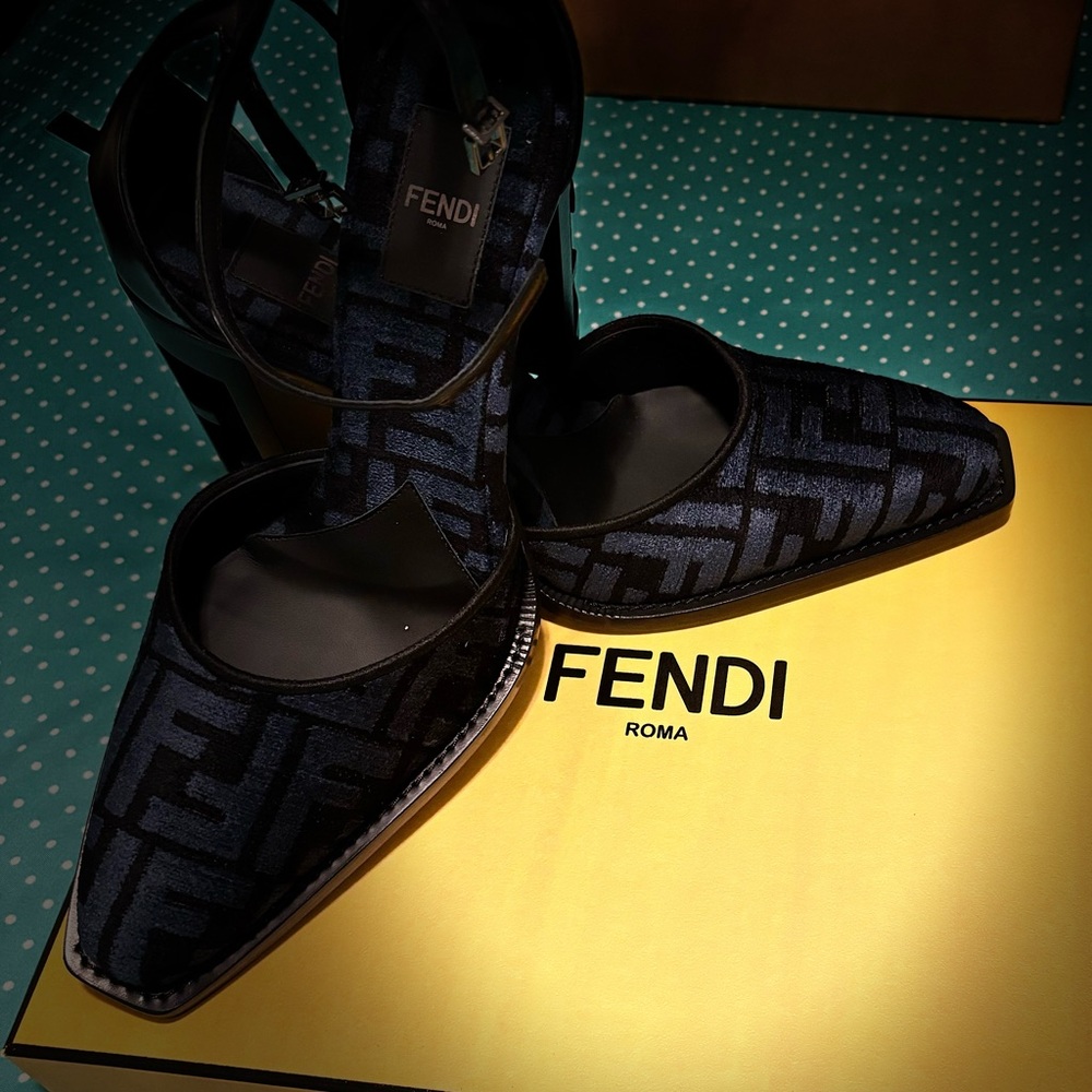 Fendi covered toes heels, size 38.5